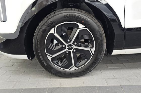 Kia Niro Prestige — пробег 4 549 км — фото 5 из 5