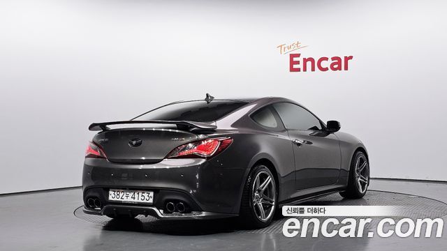 Hyundai Genesis из Кореи Encar