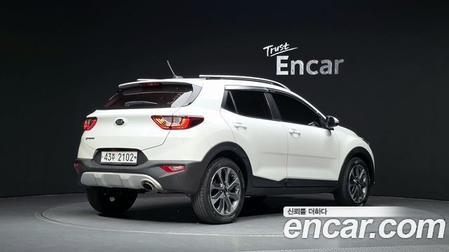 Kia Stonic из Кореи Encar