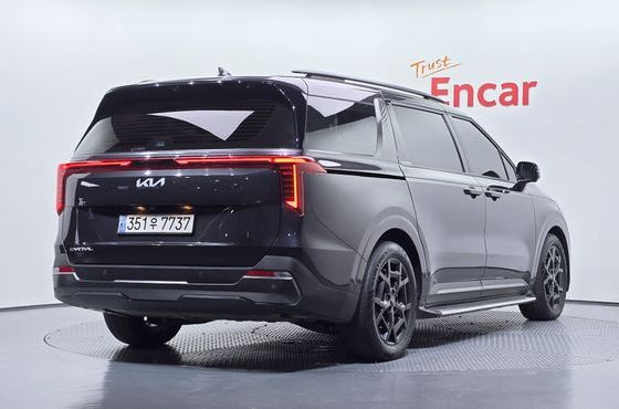 Kia Carnival Diesel 9-Seater Gravity — пробег 45 812 км — фото 2 из 5