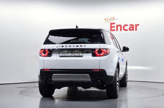 Land Rover Discovery Sport 2.0 TD4 HSE Luxury — пробег 124 811 км — фото 4 из 5