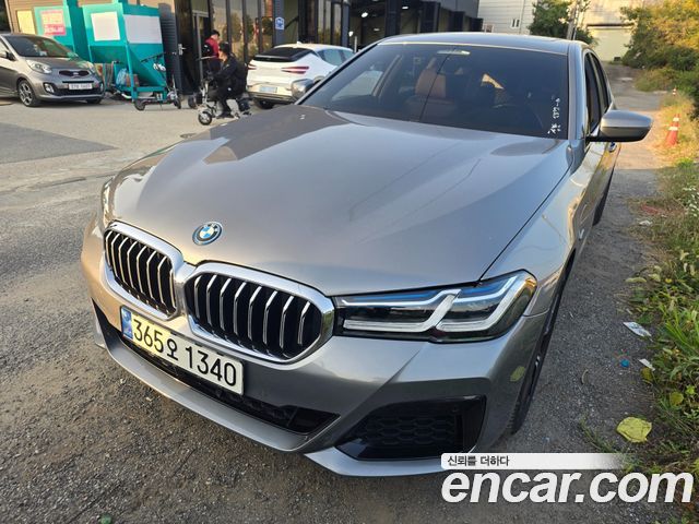 BMW 5-Series 530e M Sport — пробег 81 205 км — фото 2 из 5