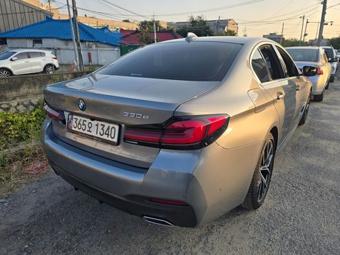 BMW 5-Series 530e M Sport — пробег 81 205 км — фото 3 из 5