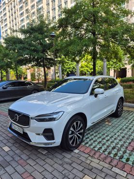 Volvo XC60 B5 Ultimate Bright — пробег 60 000 км — фото 3 из 5