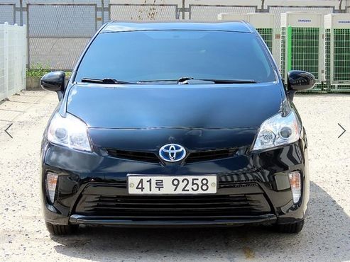Toyota Prius 1.8 — пробег 169 306 км — фото 1 из 5