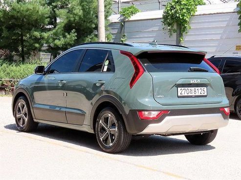 Kia Niro Prestige — пробег 73 956 км — фото 3 из 5