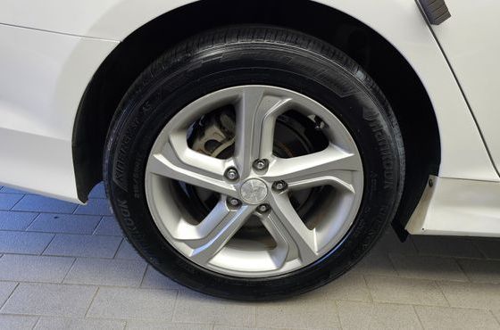Hyundai Sonata LPI Premium — пробег 77 165 км — фото 5 из 5