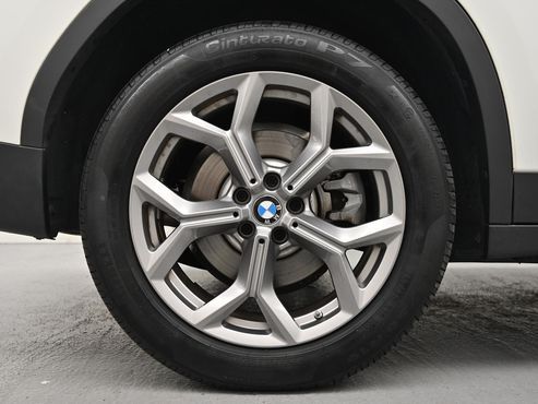 BMW X3 xDrive 20i — пробег 18 451 км — фото 5 из 5
