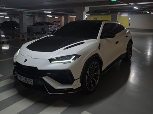 Lamborghini Urus 4.0 V8 Performante — пробег 8 100 км — фото 4 из 5