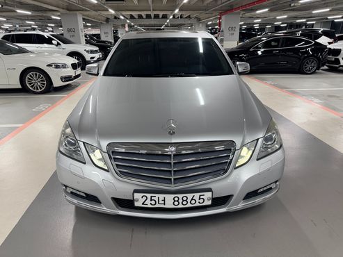 Mercedes-Benz E-Class E300 Elegance — пробег 82 700 км — фото 1 из 5