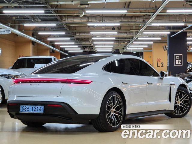 Porsche Taycan Base 4 — пробег 5 133 км — фото 4 из 5