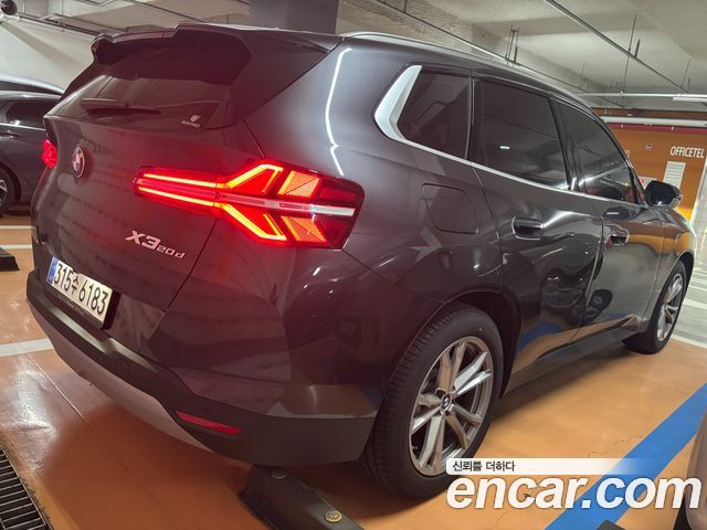 BMW X3 xDrive 20d — пробег 13 000 км — фото 4 из 5
