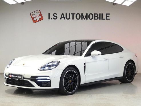 Porsche Panamera 2.9 AWD — пробег 31 000 км — фото 1 из 5