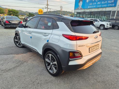 Hyundai Kona 1.6 Turbo 4WD Premium — пробег 90 800 км — фото 5 из 5