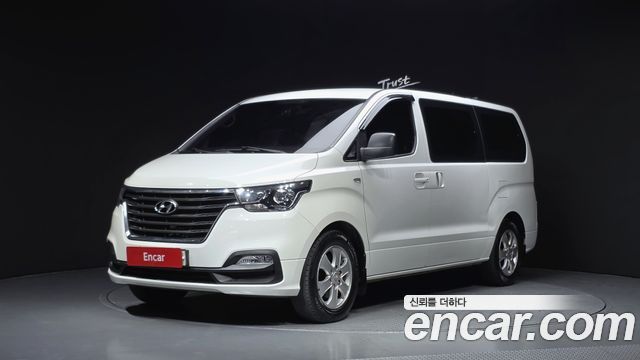 Hyundai Starex Wagon 12-Seater Smart — пробег 108 257 км — фото 1 из 5