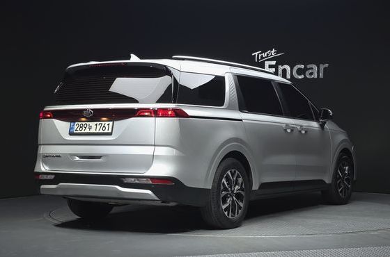 Kia Carnival Gasoline 9-Seater Prestige — пробег 125 773 км — фото 2 из 5
