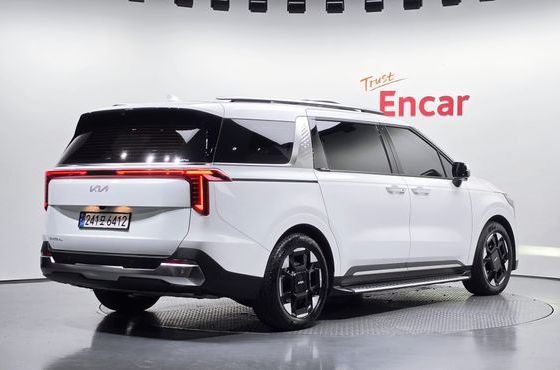 Kia Carnival Diesel 7-Seater Signature — пробег 14 529 км — фото 2 из 5