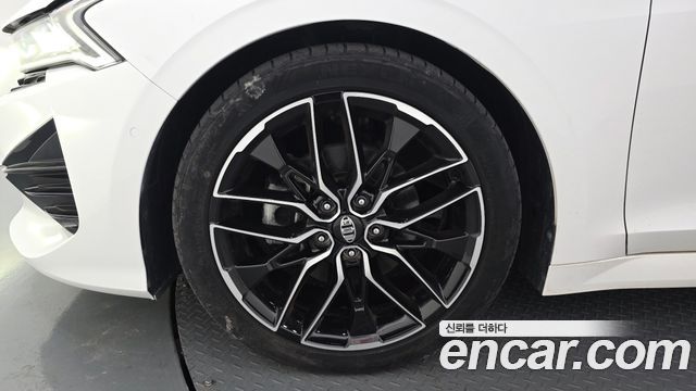 Kia K5 из Кореи Encar