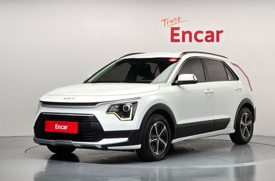 Kia Niro Trendy — пробег 156 730 км — фото 1 из 5