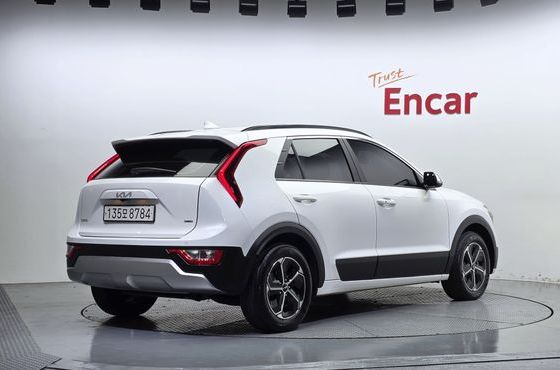 Kia Niro Trendy — пробег 116 270 км — фото 2 из 5