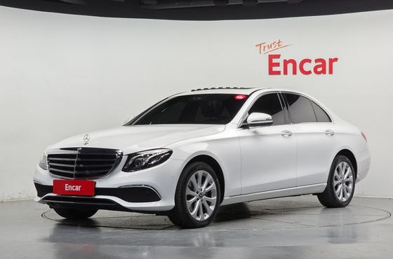 Mercedes-Benz E-Class E220d 4MATIC Exclusive — пробег 125 248 км — фото 1 из 5