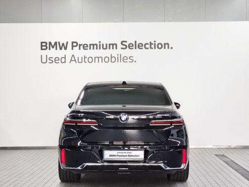 BMW i7 eDrive 50 M Sport — пробег 22 600 км — фото 4 из 5