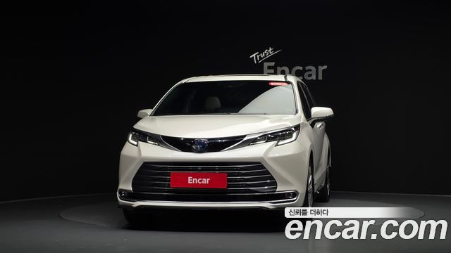 Toyota Sienna 2.5 Hybrid 2WD — пробег 37 474 км — фото 3 из 5