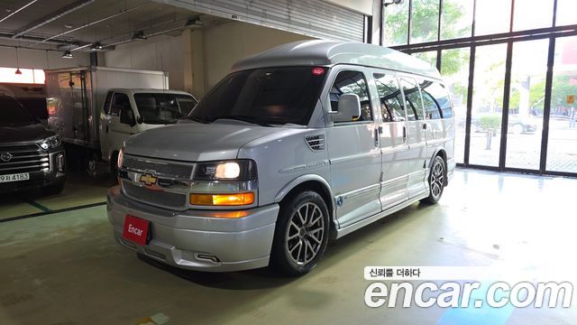 Chevrolet Express Van 5.3 AWD — пробег 49 465 км — фото 1 из 5