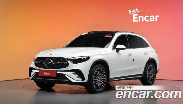Mercedes-Benz GLC-Class GLC300 4MATIC AMG Line — пробег 15 186 км — фото 1 из 5