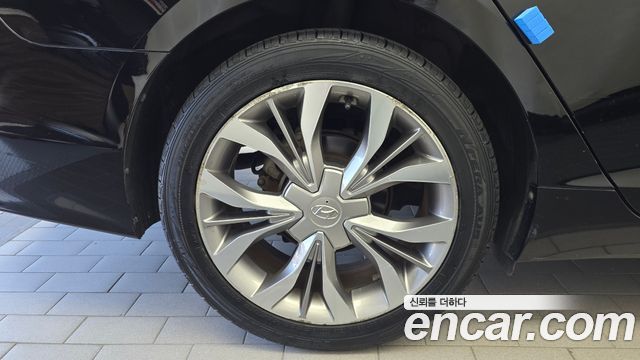 Hyundai Sonata 2.0 Premium — пробег 169 831 км — фото 5 из 5