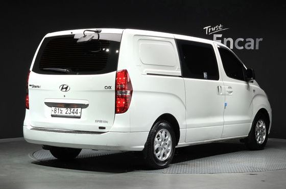 Hyundai Starex 5-Seater VAN CVX Luxury — пробег 136 287 км — фото 2 из 5