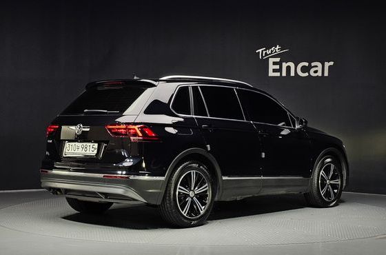 Volkswagen Tiguan 2.0 TDI Prestige — пробег 89 965 км — фото 2 из 5