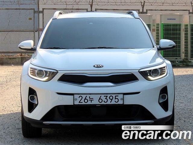 Kia Stonic 1.4 Prestige — пробег 117 027 км — фото 3 из 5