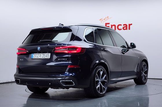 BMW X5 xDrive 45e M Sport — пробег 88 866 км — фото 2 из 5
