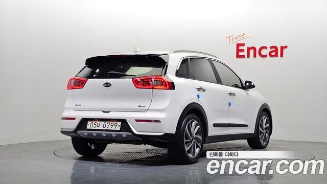 Kia Niro Noblesse — пробег 146 539 км — фото 2 из 5