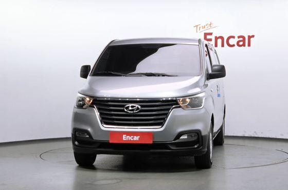 Hyundai Starex Van 3-Seater Style — пробег 128 102 км — фото 3 из 5