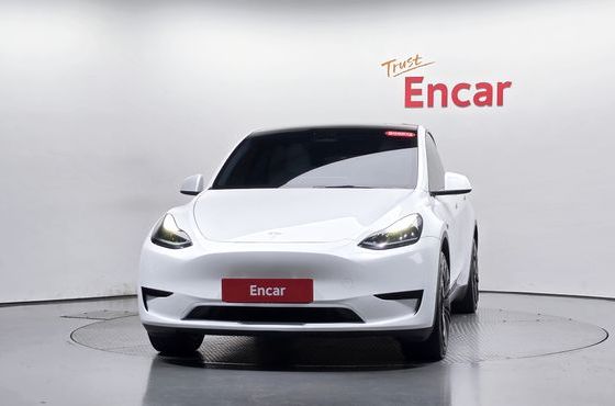 Tesla Model Y RWD — пробег 72 624 км — фото 3 из 5