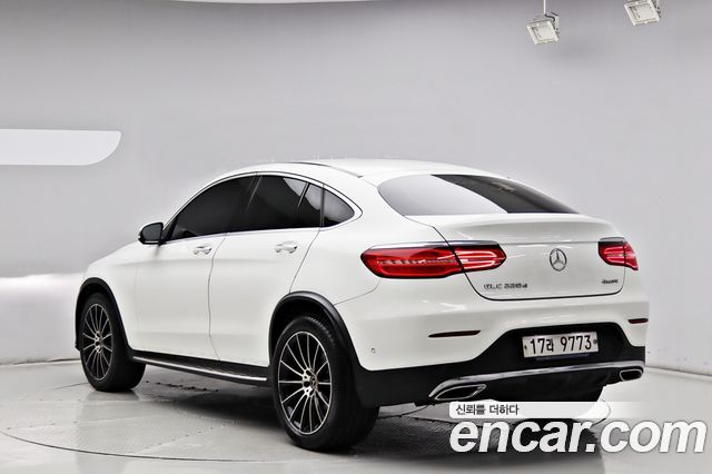 Mercedes-Benz GLC-Class GLC220 d 4MATIC Premium Coupe — пробег 118 985 км — фото 2 из 5