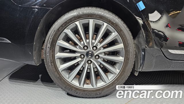 Kia K7 из Кореи Encar