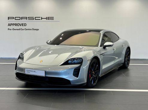 Porsche Taycan GTS — пробег 36 650 км — фото 1 из 5