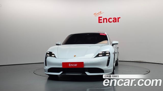 Porsche Taycan Turbo — пробег 58 318 км — фото 3 из 5