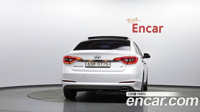 Hyundai Sonata LPI Premium Special — пробег 144 979 км — фото 4 из 5