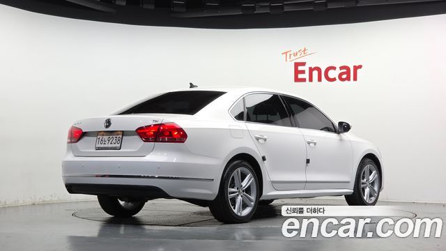 Volkswagen Passat 2.0 TDI B7 — пробег 71 440 км — фото 2 из 5