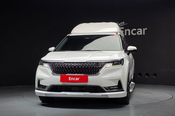 Kia Carnival Gasoline 7-Seater Signature — пробег 51 200 км — фото 3 из 5