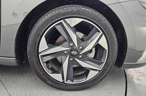 Hyundai AVANTE Inspiration — пробег 61 487 км — фото 5 из 5