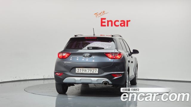Kia Stonic из Кореи Encar