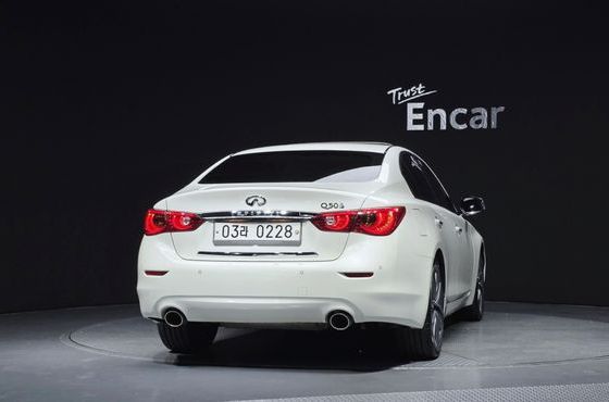 Infiniti Q50 3.5 Hybrid Essence — пробег 104 342 км — фото 4 из 5