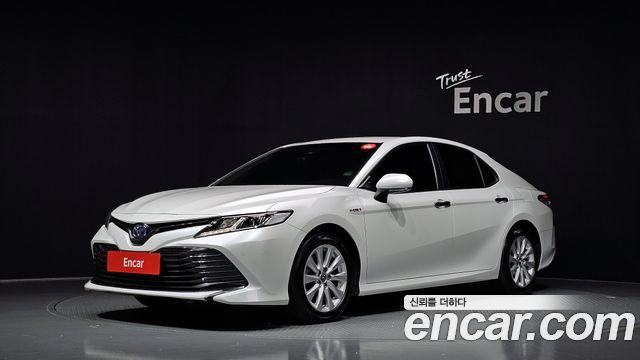 Toyota Camry 2.5 LE Hybrid — пробег 98 971 км — фото 1 из 5