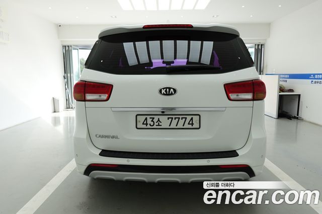 Kia Carnival из Кореи Encar