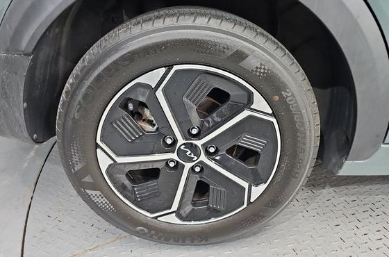 Kia Niro Prestige — пробег 73 981 км — фото 5 из 5